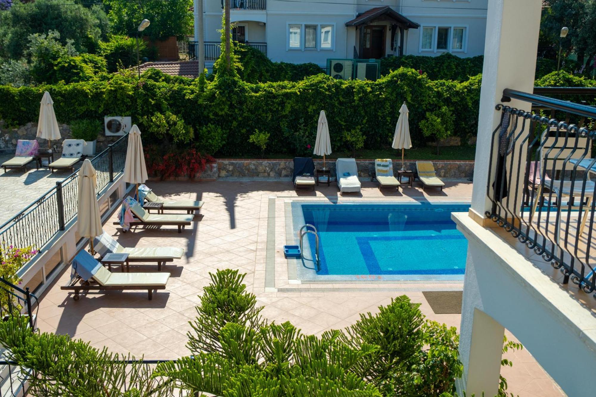Sea Breeze Hotel And Apartments Олудениз Екстериор снимка