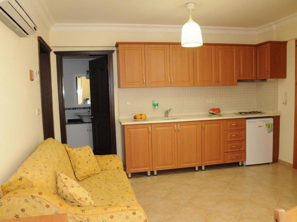 Sea Breeze Hotel And Apartments Олудениз Стая снимка