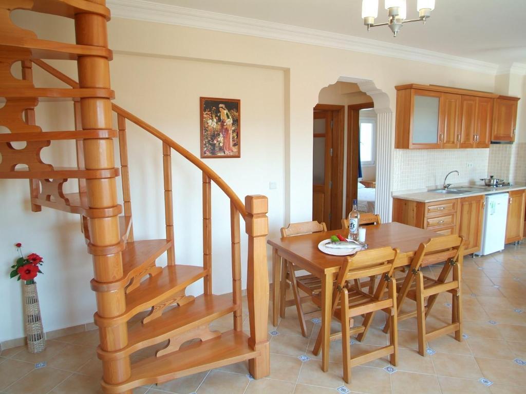 Sea Breeze Hotel And Apartments Олудениз Стая снимка
